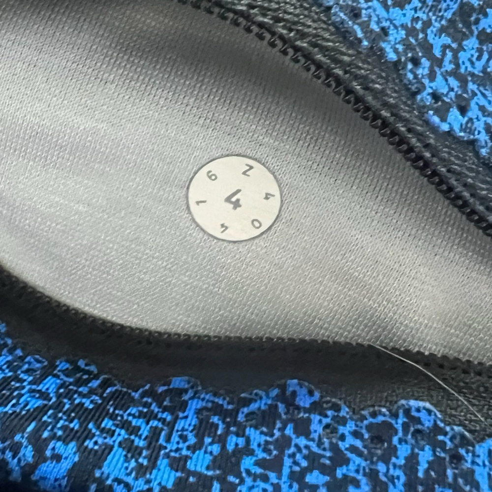 Lululemon On Track Tight Leggings Sz 4 – Circuit Cerulean Blue Black – Luxtreme - Picture 5 of 5